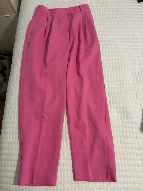 H&M Pants - High-Waist Pink Tailored Cropped Trousers - H&M